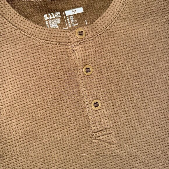 Men’s 5.11 Tactical Long Sleeve Medium Brown Thermal Shirt - Picture 6 of 10